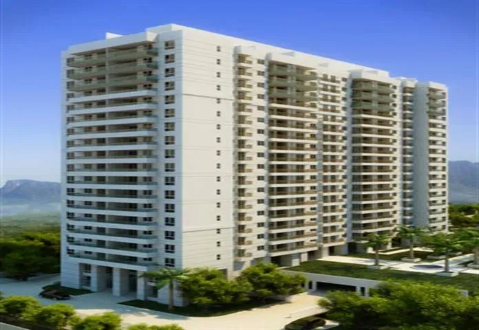 4-bedroom apartment with a grill on the balcony — photo 43