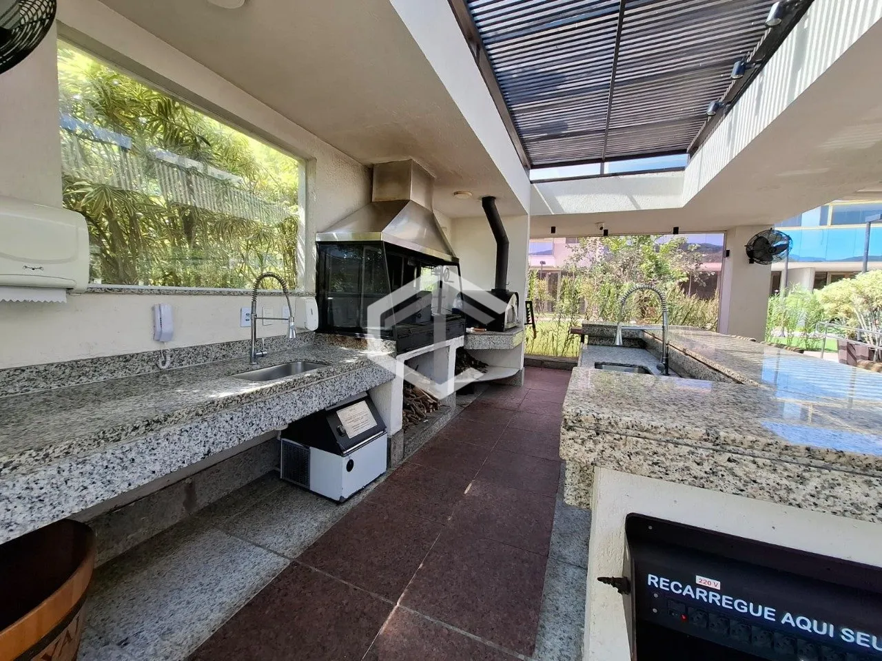 Washing machine in a 4-bedroom apartment, 217 m² — photo 18
