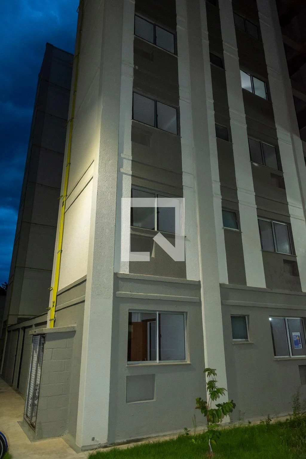 2-bedroom apartment in a building with a gym — photo 47