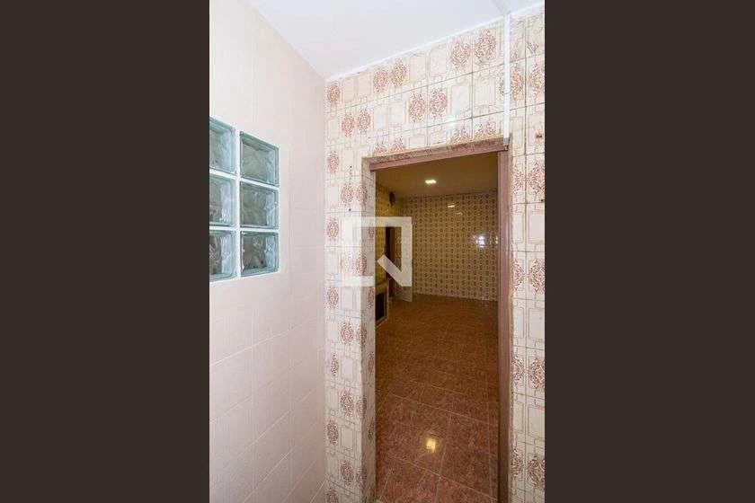 Unfurnished house with 2 bedrooms and 1 bathroom — photo 29