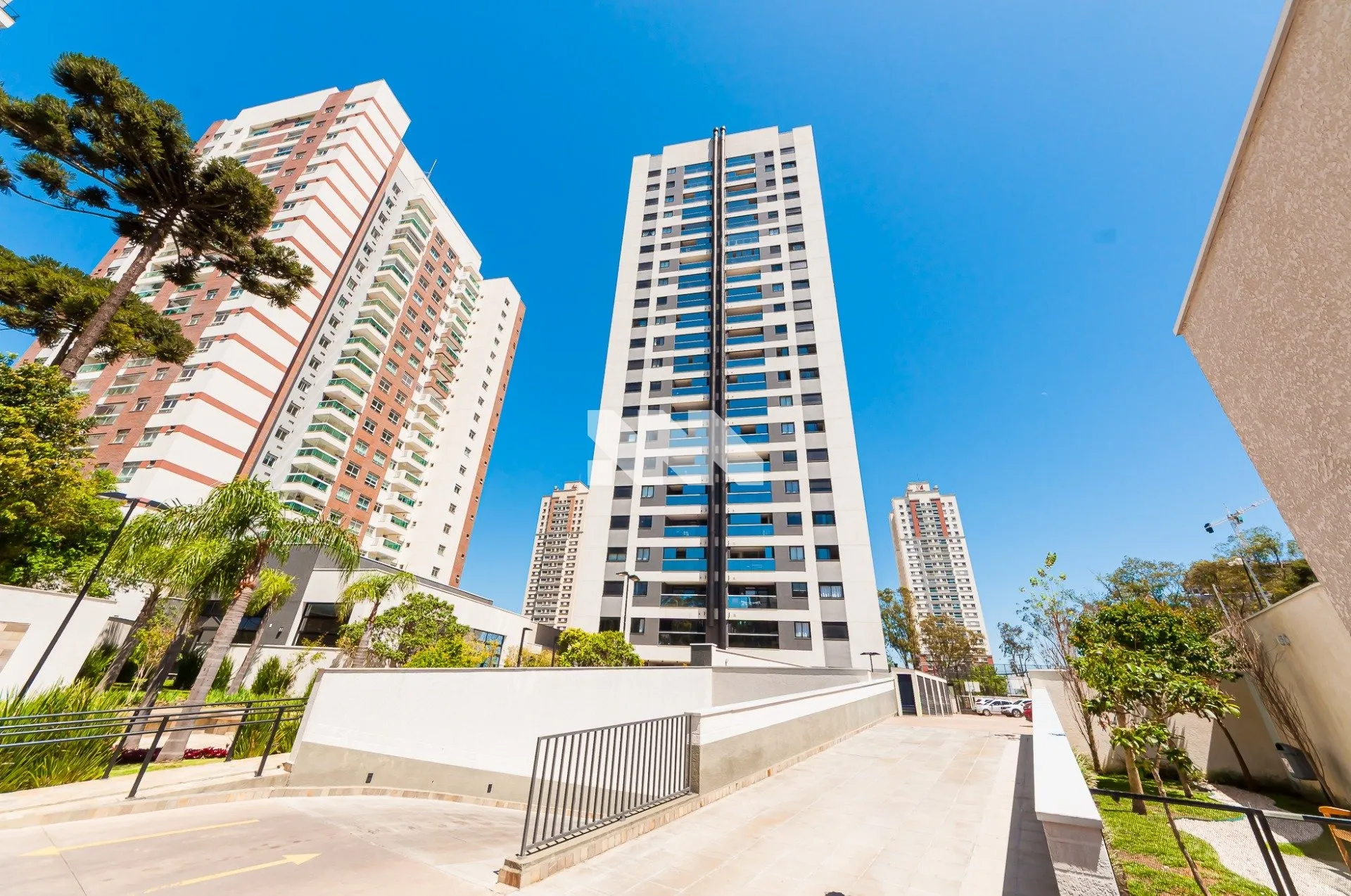 Apartamento para locação com 2 dormitórios e 3 banheiros — photo 42