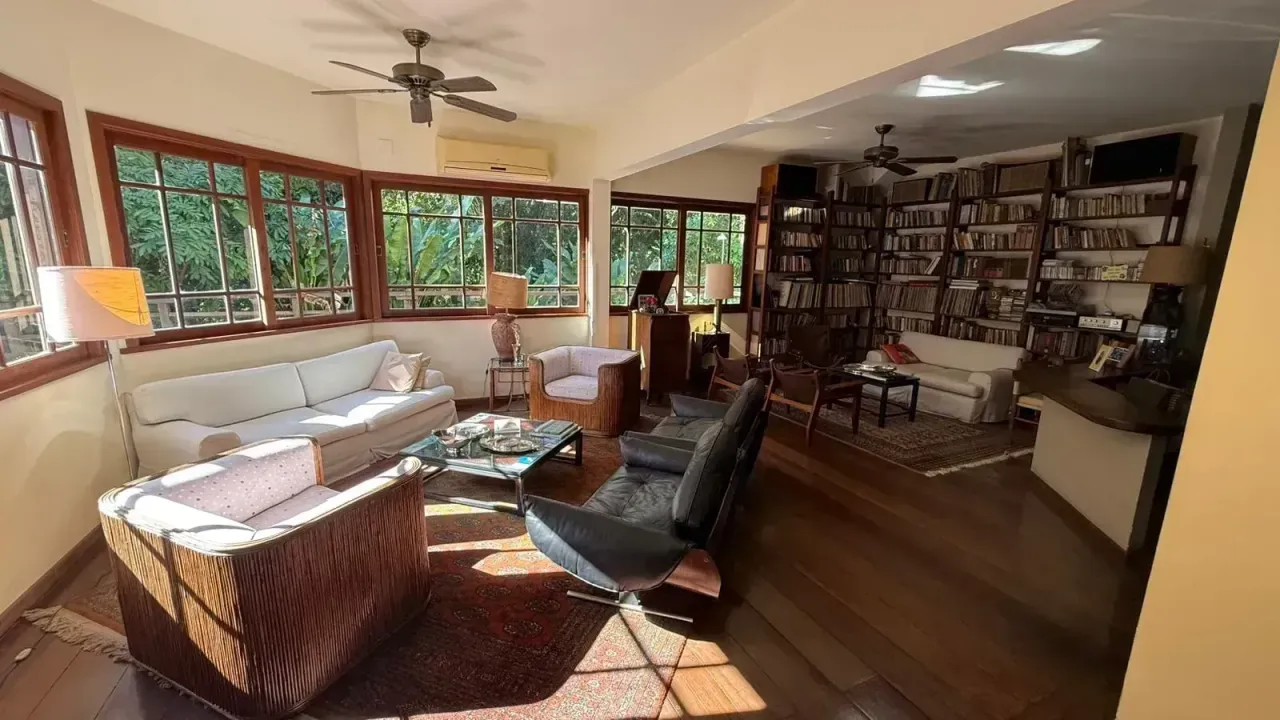 Furnished house with 5 bedrooms and 5 bathrooms — photo 11
