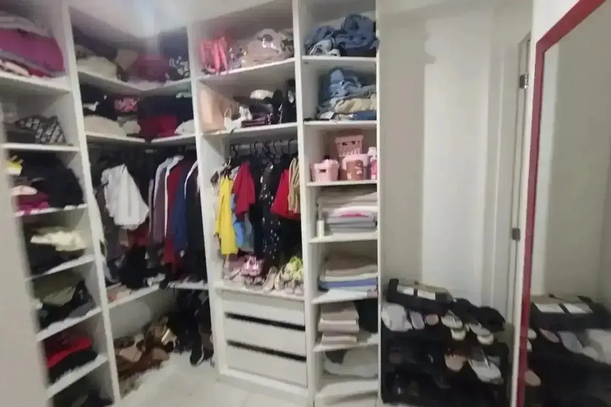 Washing machine in a 4-bedroom apartment, 93 m²