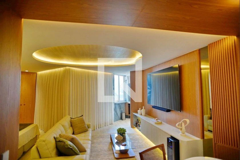 One-bedroom apartment in a building with a gym