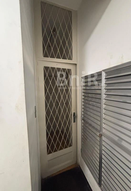 Apartment with 2 bedrooms and built-in wardrobes — photo 25