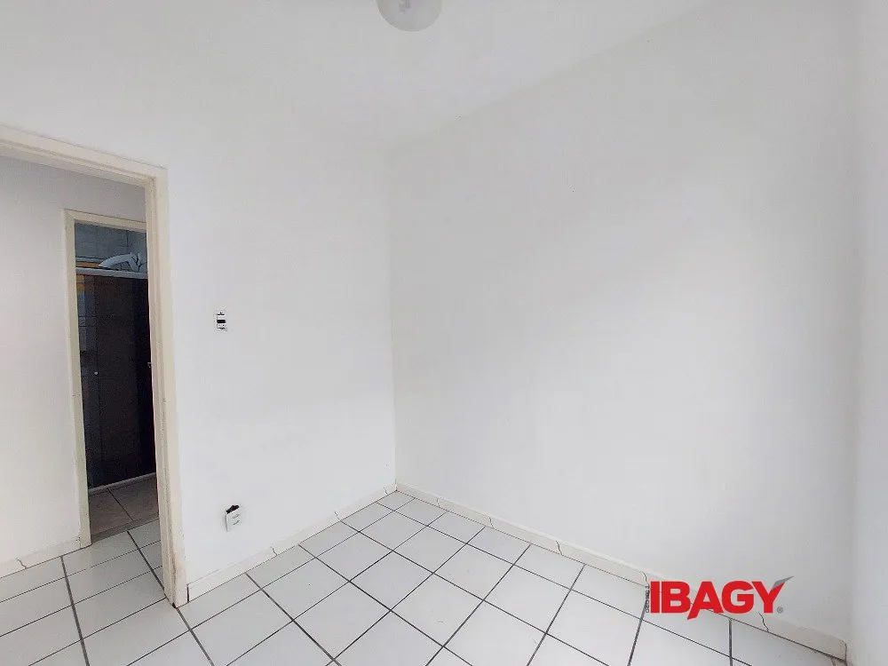 59 m² apartment with 2 bedrooms, 1 bath and parking — photo 11