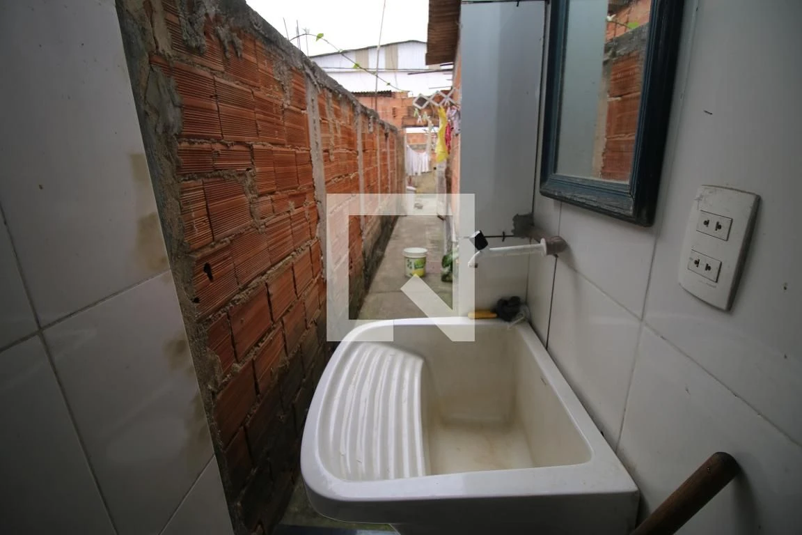 Casa mobiliada com 3 quartos, 1 banheiro e jardim privativo — photo 9