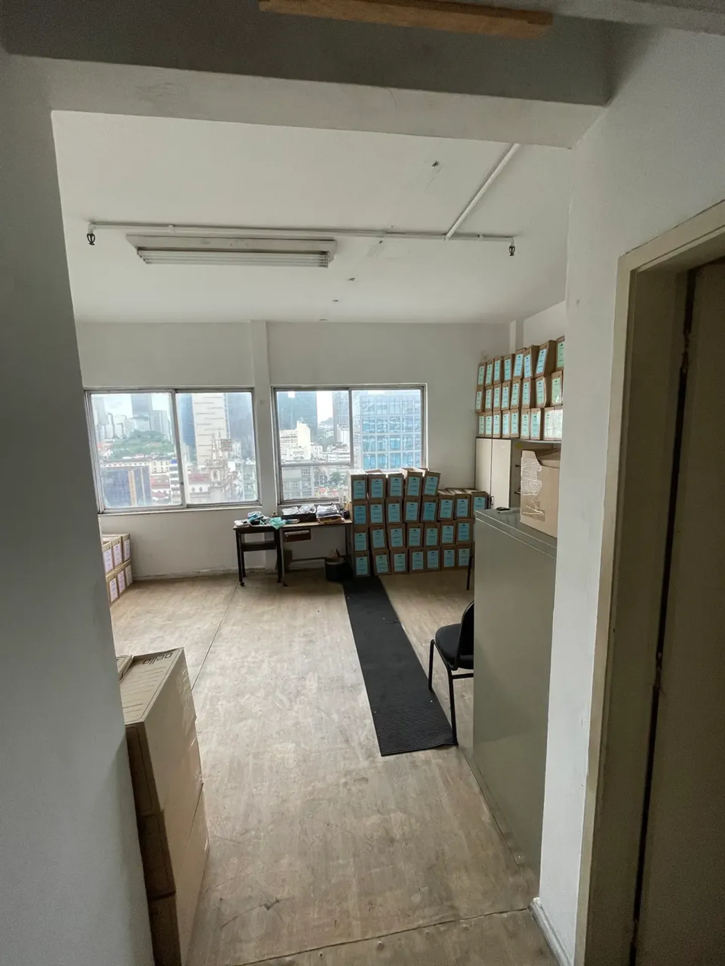 Unfurnished studio with city view and 1 bedroom — photo 3