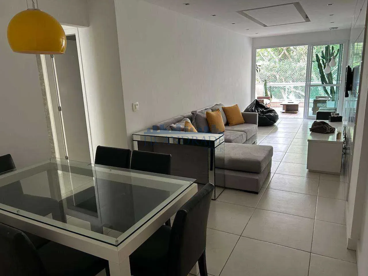 Apartamento mobiliado com 2 quartos e varanda — photo 10