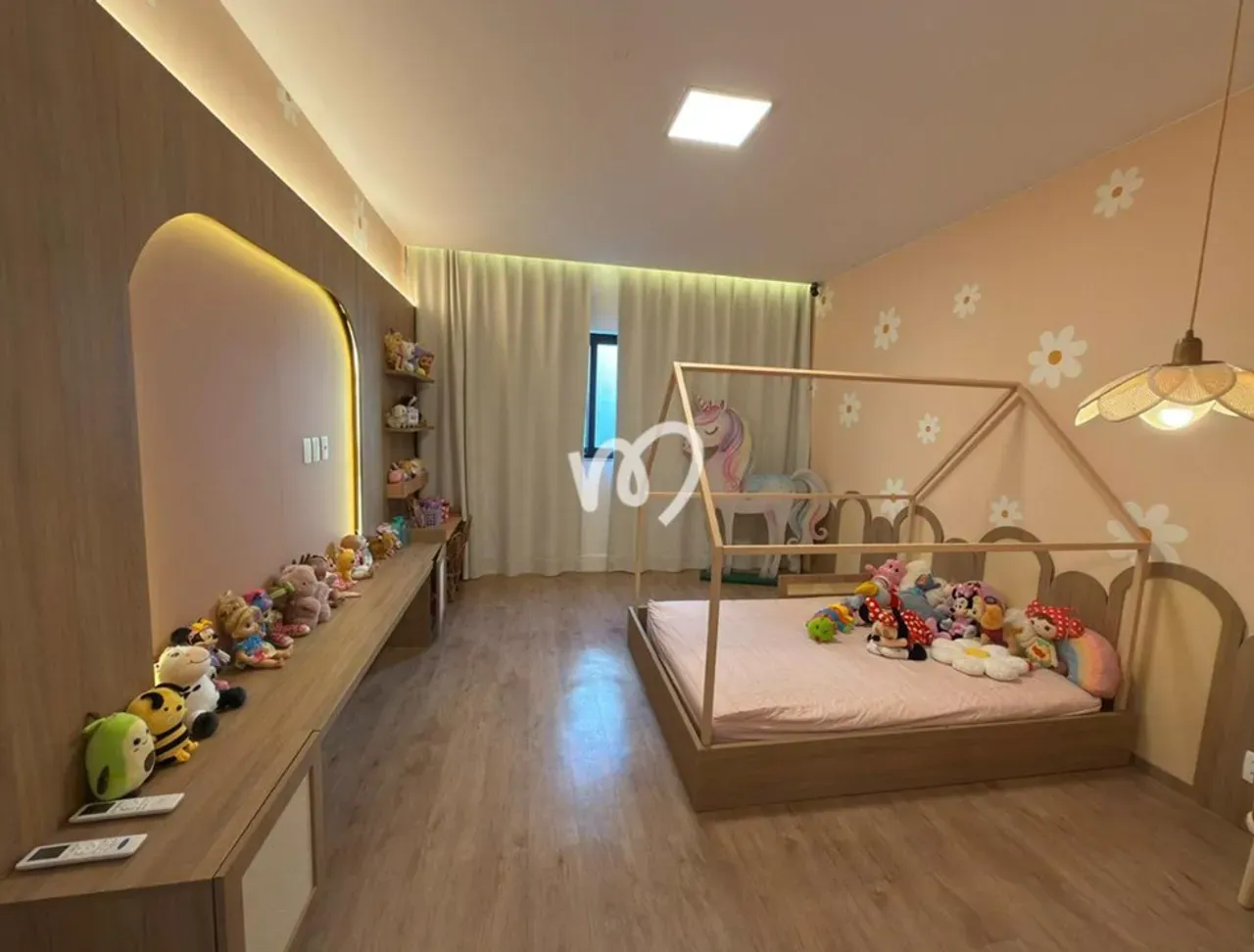 Furnished house with 5 bedrooms and an open kitchen — photo 35