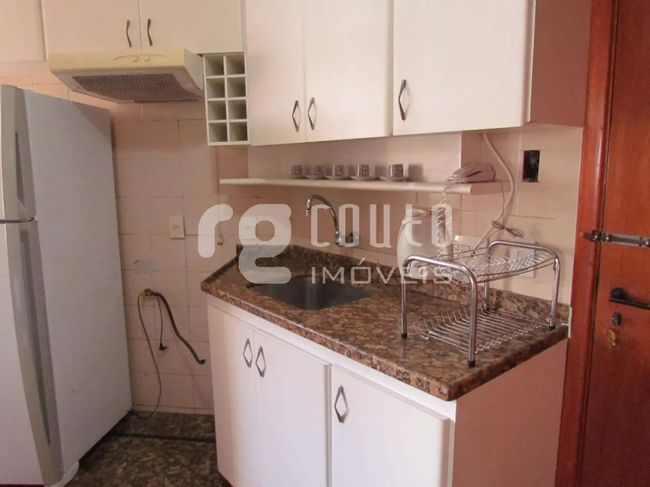 3-bedroom apartment with 1 parking space and balcony — photo 2