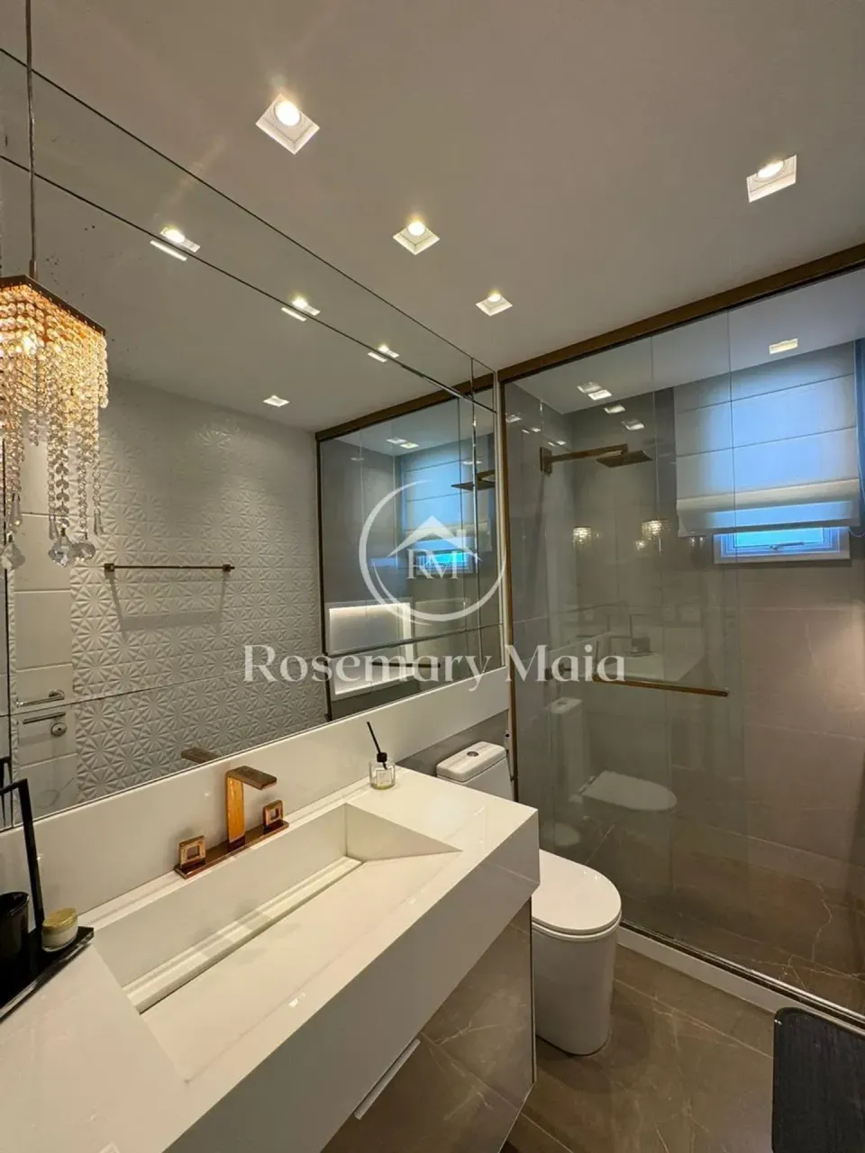 Furnished 1700 m² house with 5 bedrooms and open-plan kitchen — photo 4