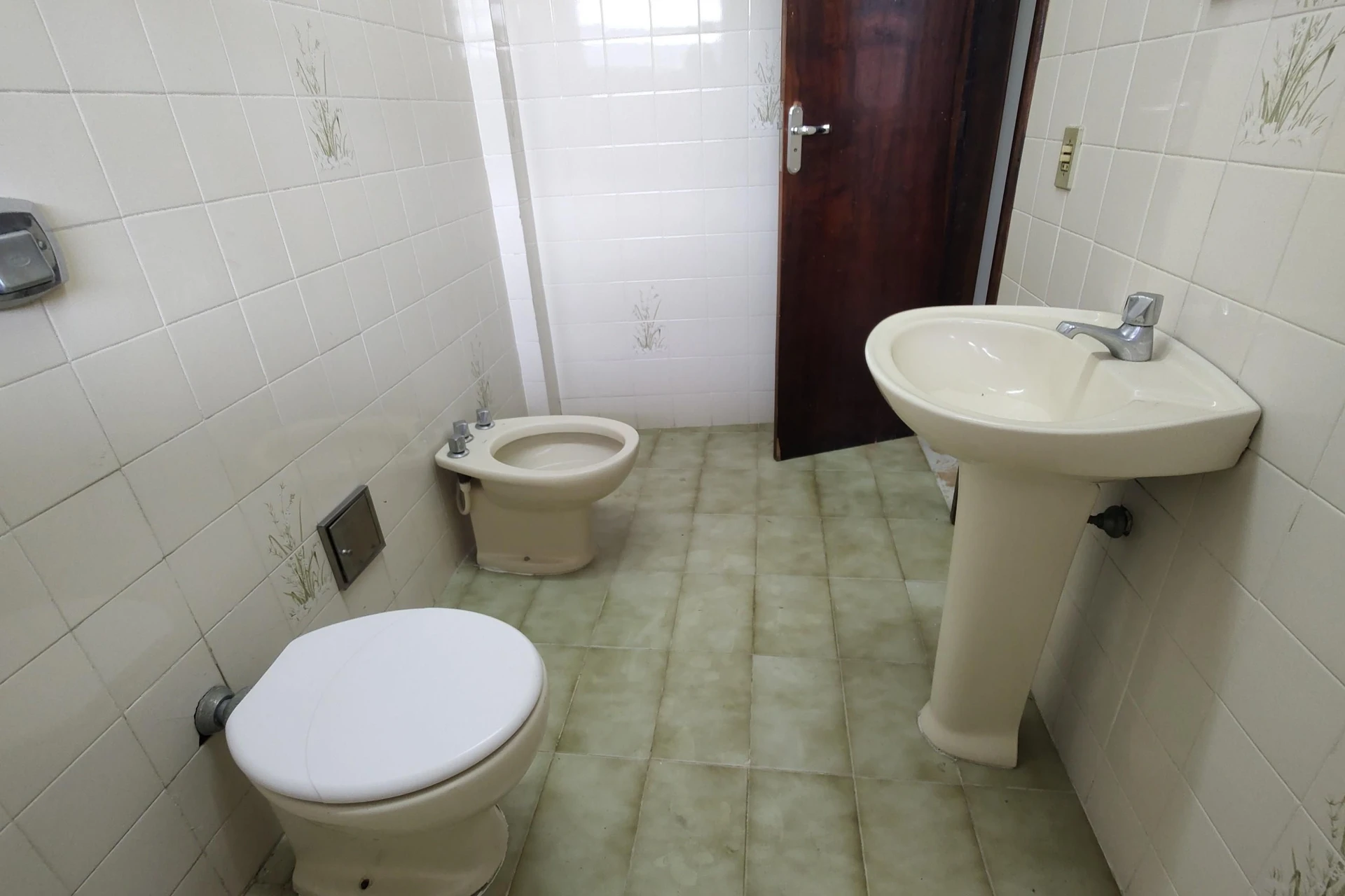 Jacuzzi y 3 dormitorios: casa de 742 m² — photo 111