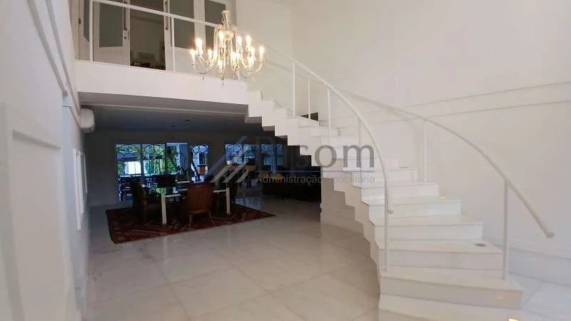 Casa sem mobília 980 m² com 5 suítes e 8 banheiros — photo 8