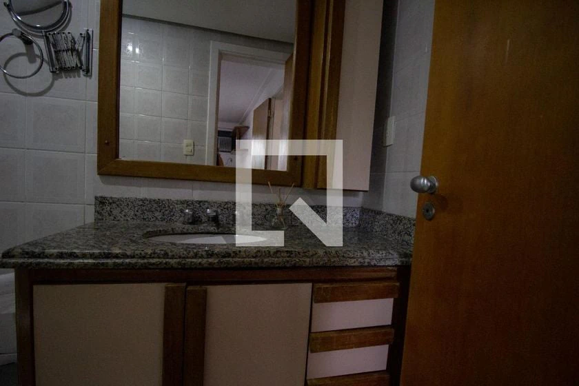 200 m² apartment with 3 bedrooms and 2 parking spaces — photo 19