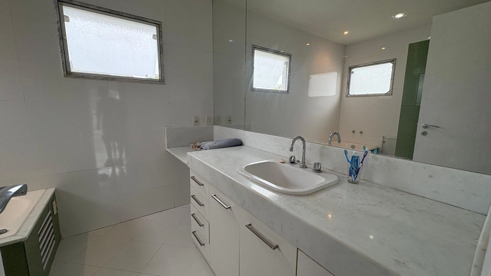 House, 188 m², with a jacuzzi — photo 30