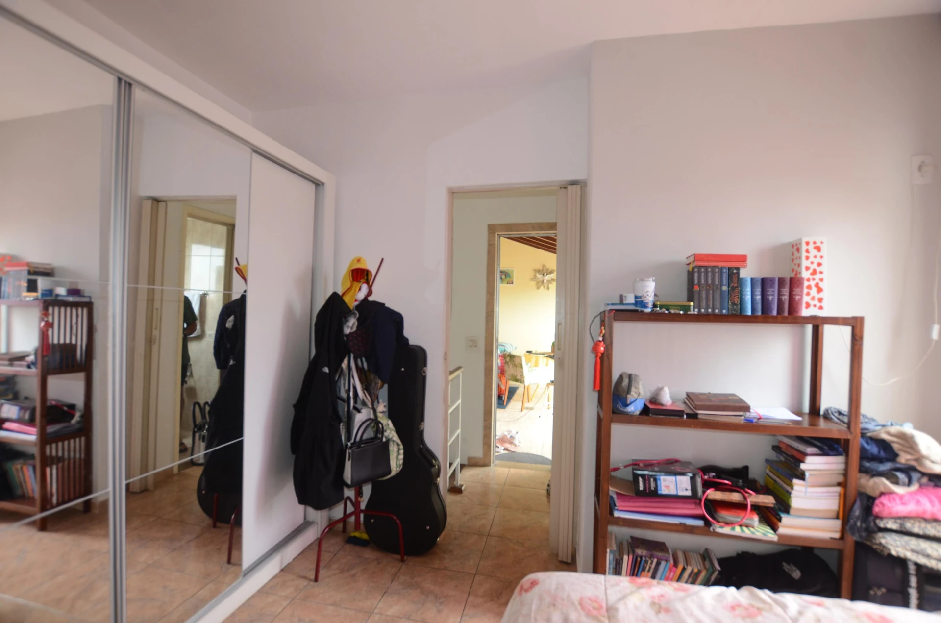 Furnished apartment, 126 m², with a grill on the balcony — photo 23
