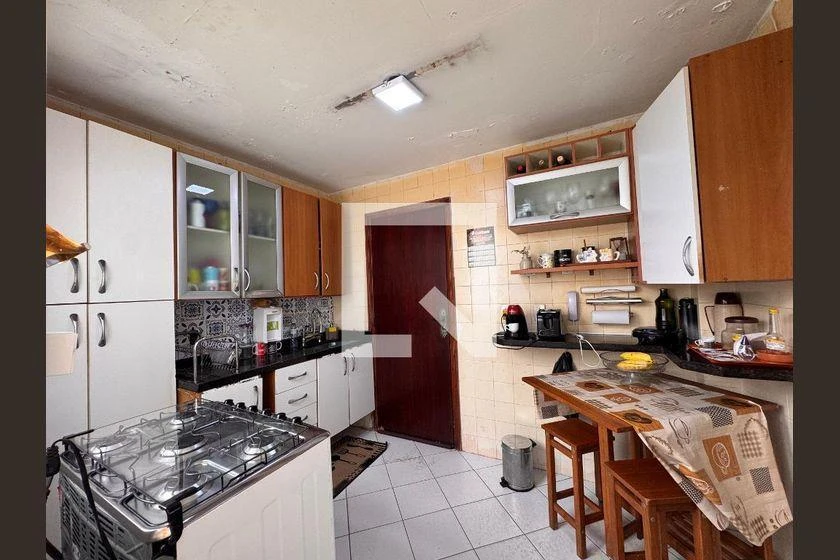 Glass-enclosed balcony in a 2-bedroom apartment, 115 m² — photo 26