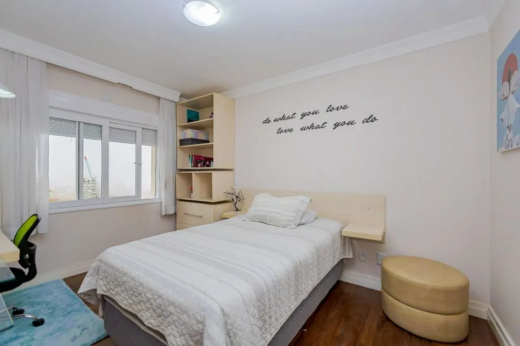 House with 4 en-suite bedrooms and private BBQ — photo 35