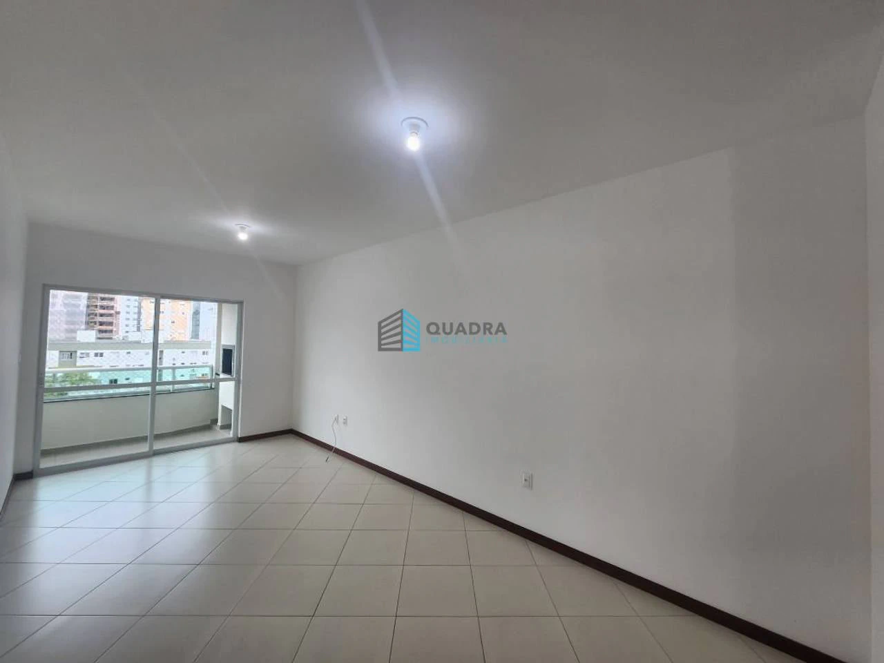Квартира: 2 спальни, 1 со своей ванной, 75 м², Флорианополис — photo 8