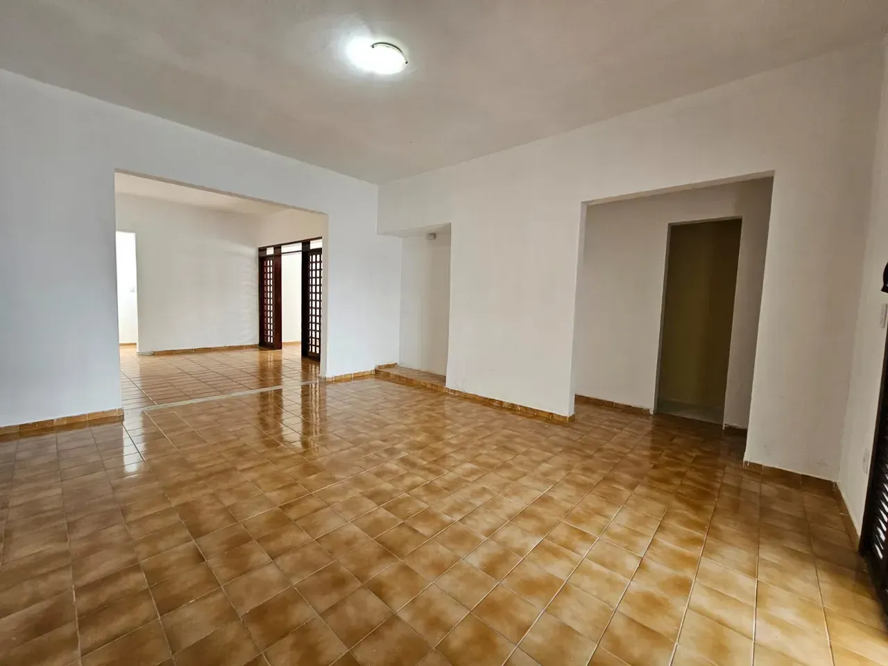4 quartos e jardim: casa de 246 m² — photo 11