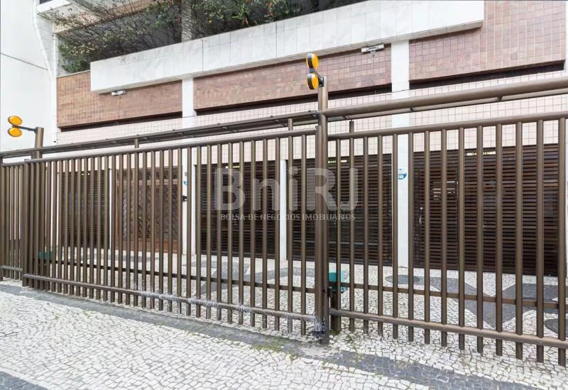 Furnished 161 m² apartment with 3 bedrooms and 2 suites — photo 26