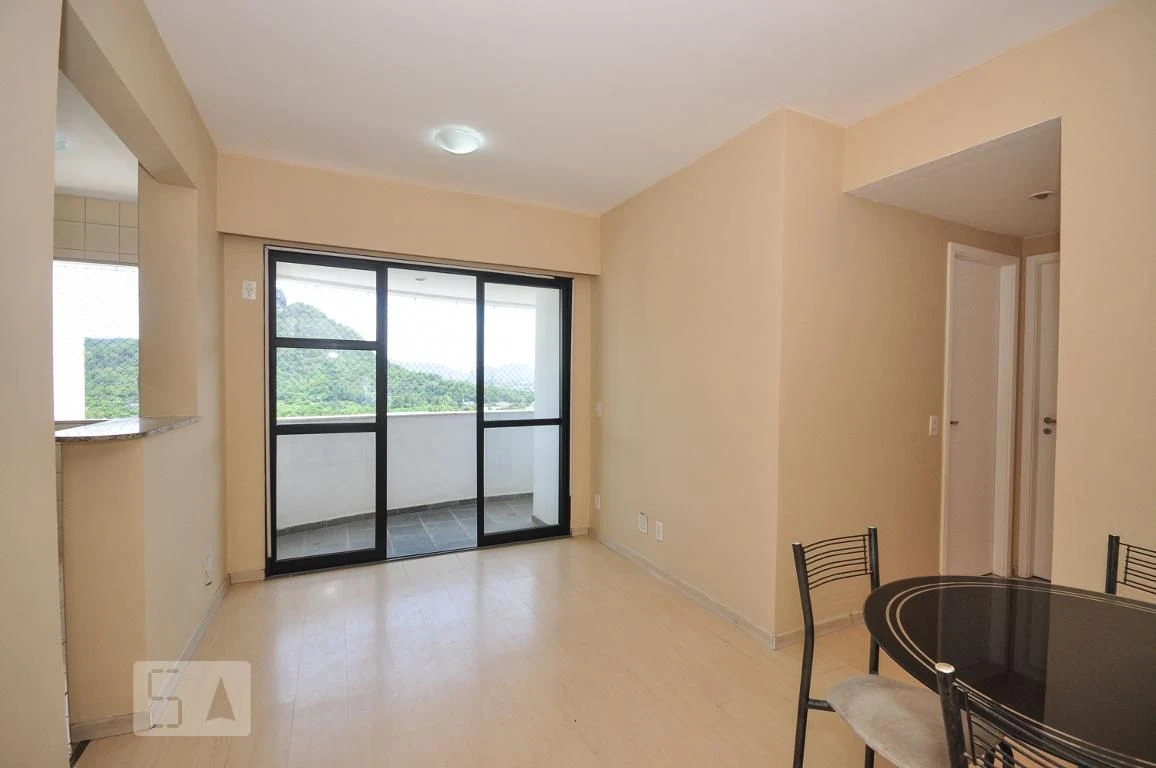 2-bedroom apartment with a mountain view in Rio de Janeiro — photo 7