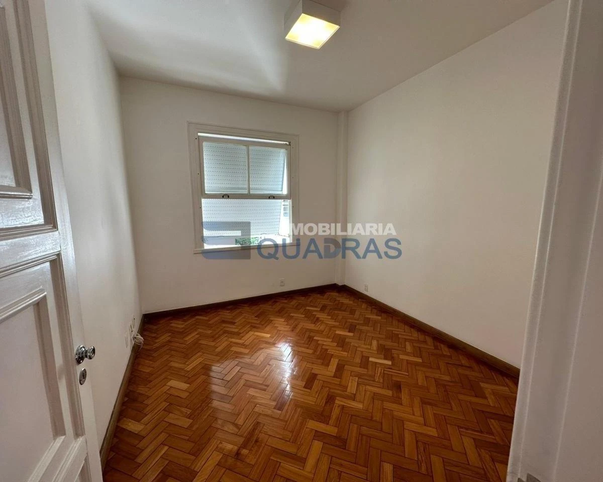 4-bedroom apartment with a home office in Rio de Janeiro — photo 23