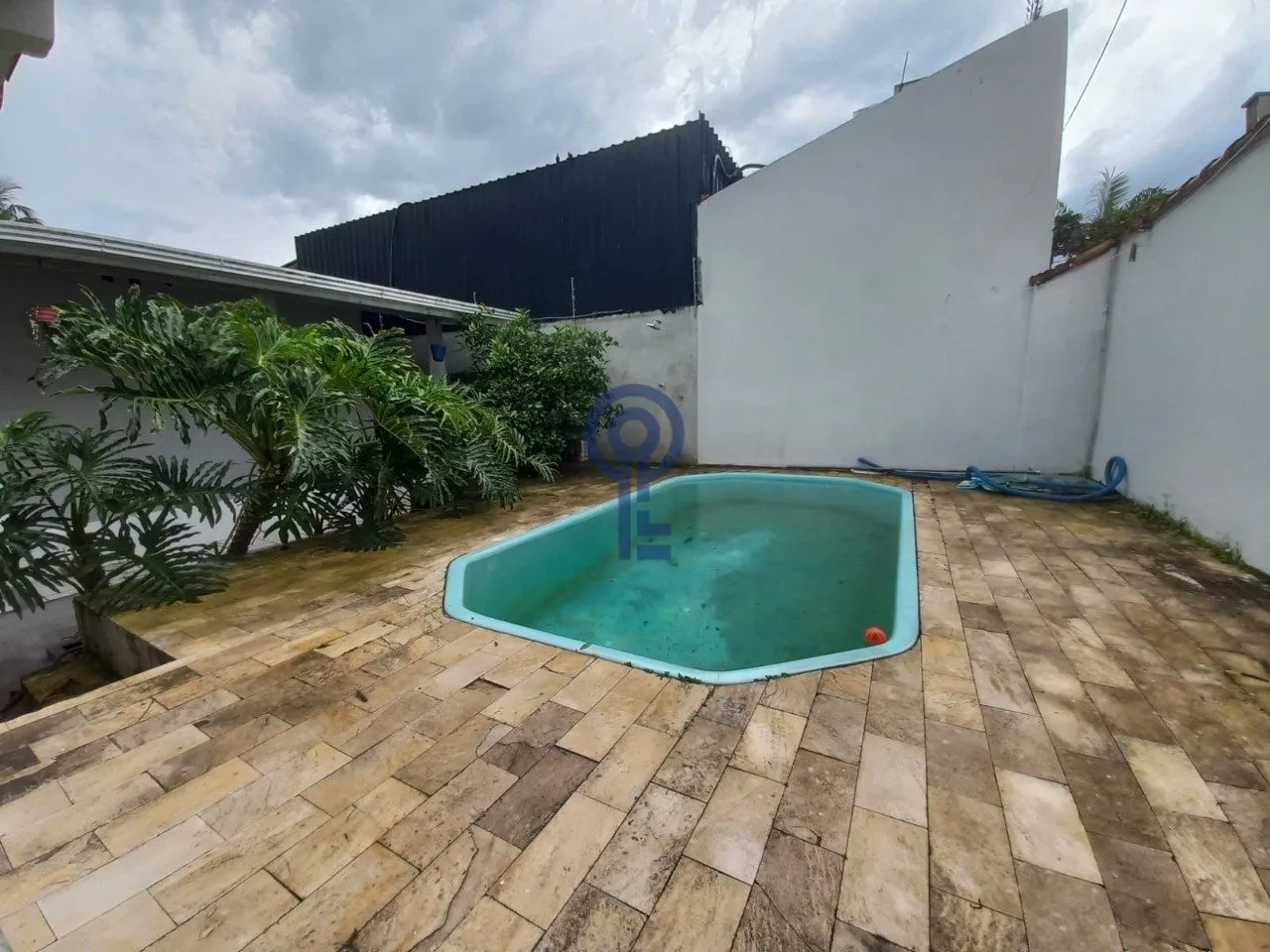 Rental house with 4 bedrooms and an open-plan kitchen — photo 10