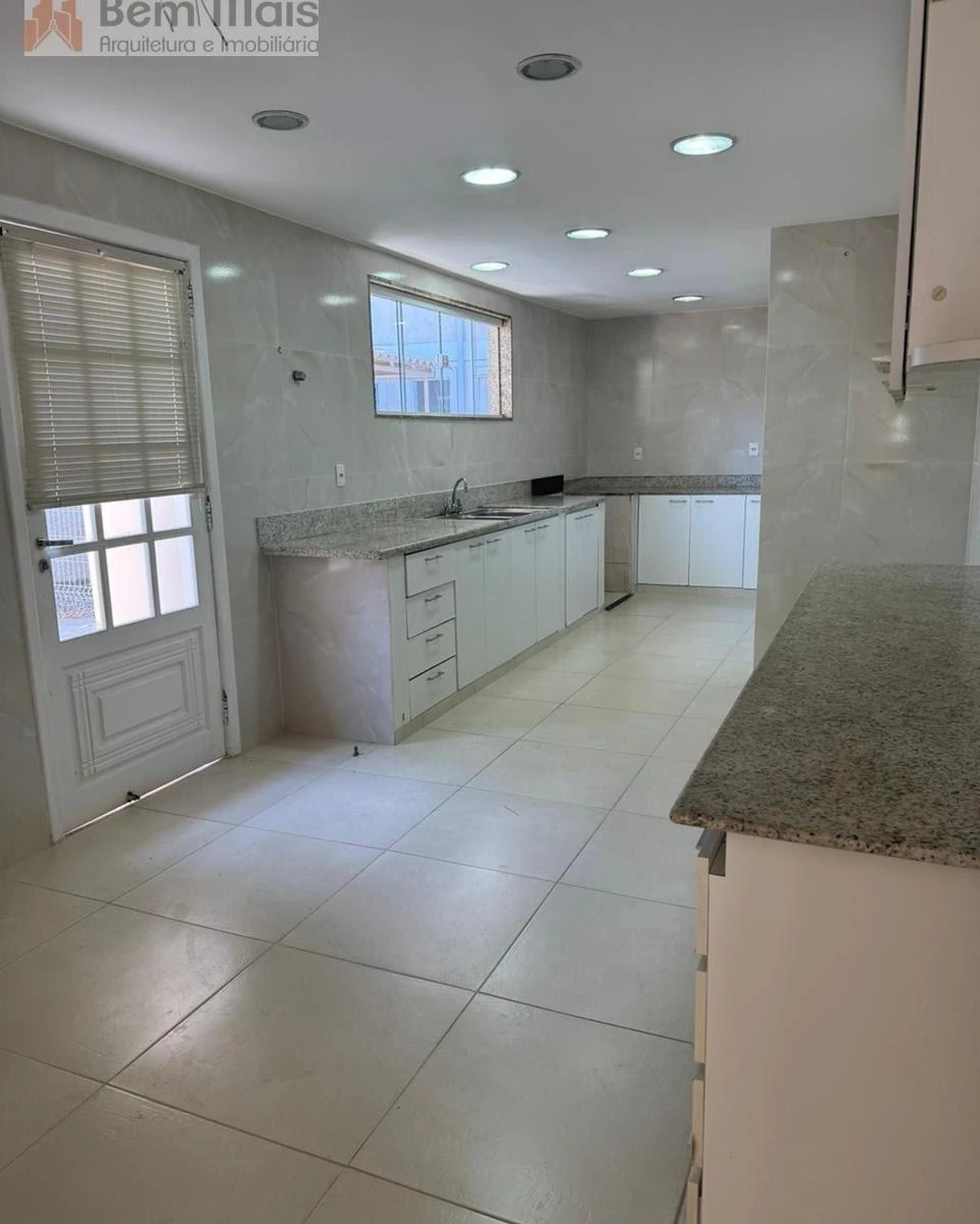 Casa sem mobília com ar-condicionado e 4 quartos — photo 23