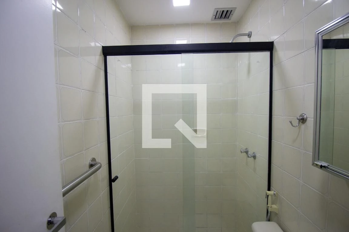 3-bedroom apartment with balcony and 2 parking spots — photo 29
