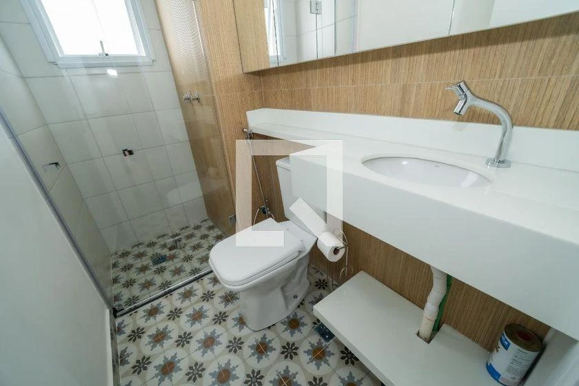 2-bedroom apartment in a building with a gym — photo 19