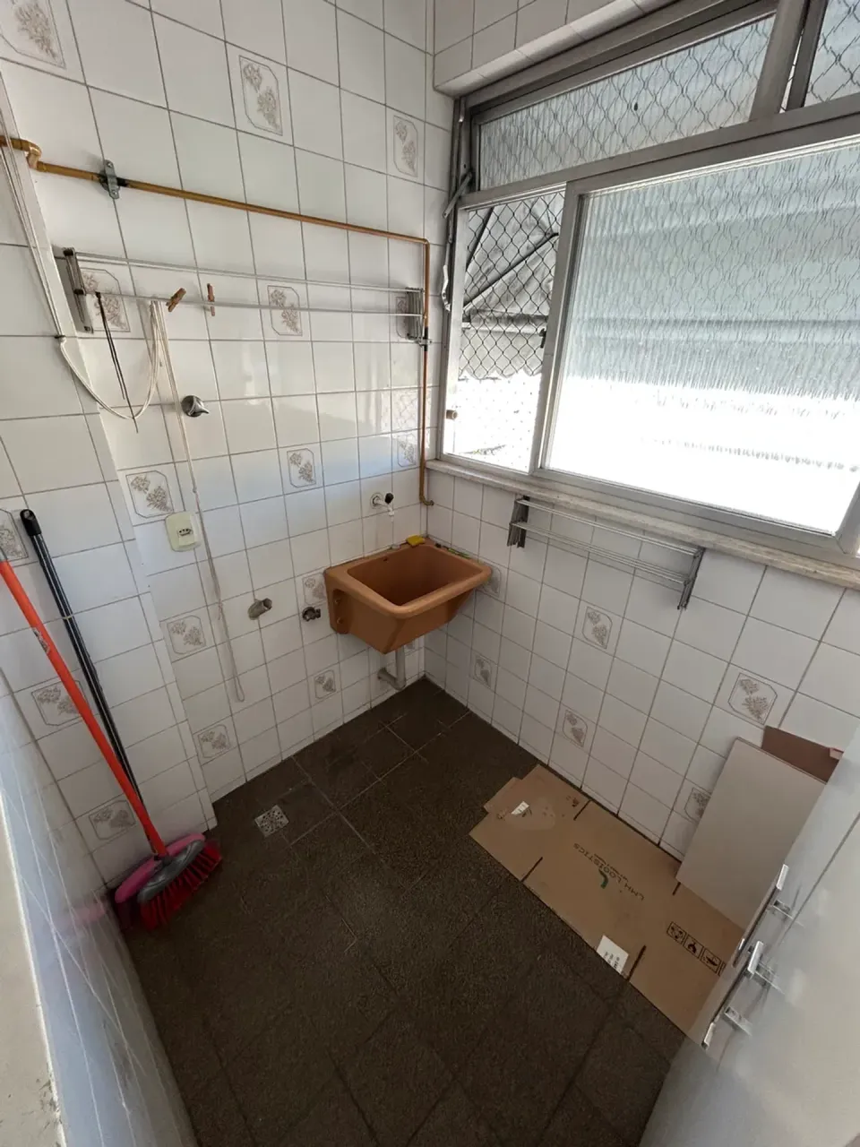 2-bedroom apartment with tile flooring — photo 11