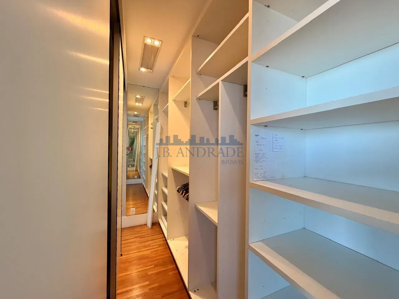Apartamento mobiliado de 178 m² com 3 quartos e varanda — photo 10