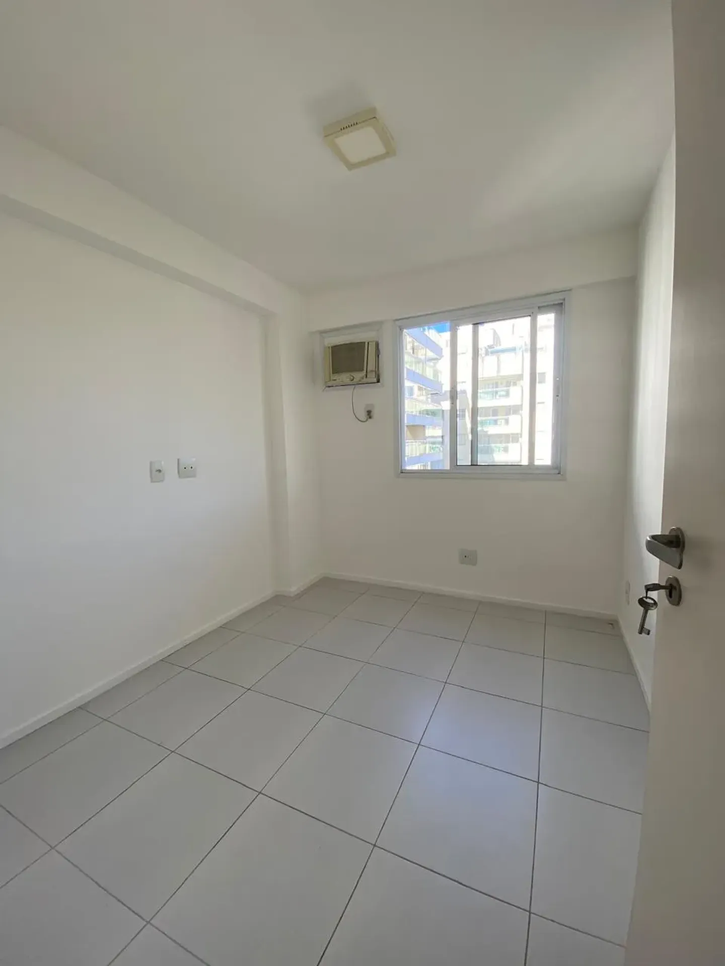 Apartment with 2 bedrooms and private garden — photo 5