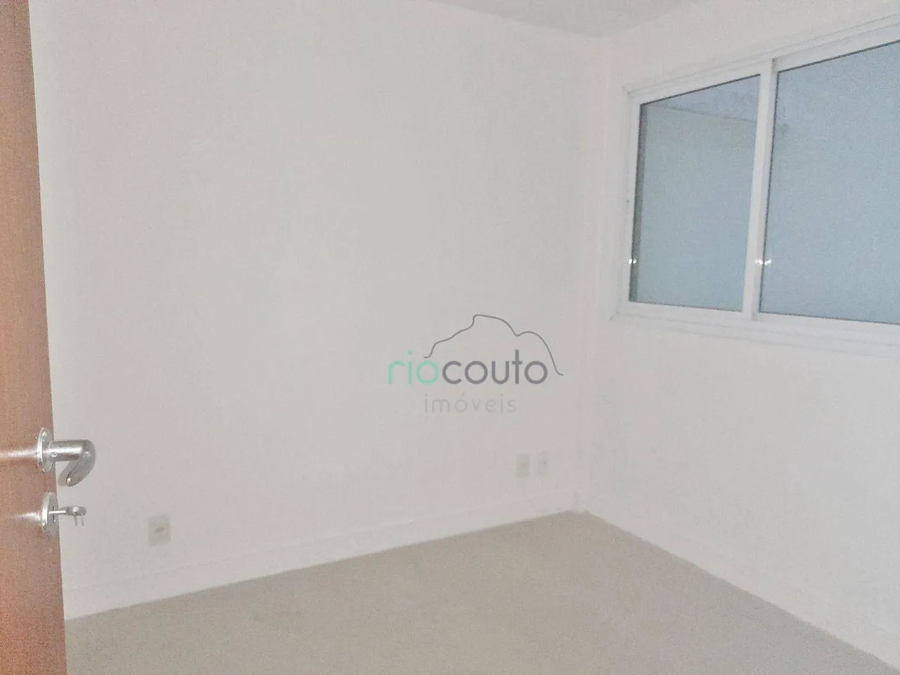 Apartamento de 4 dormitórios com 5 banheiros e área 198 m² — photo 20