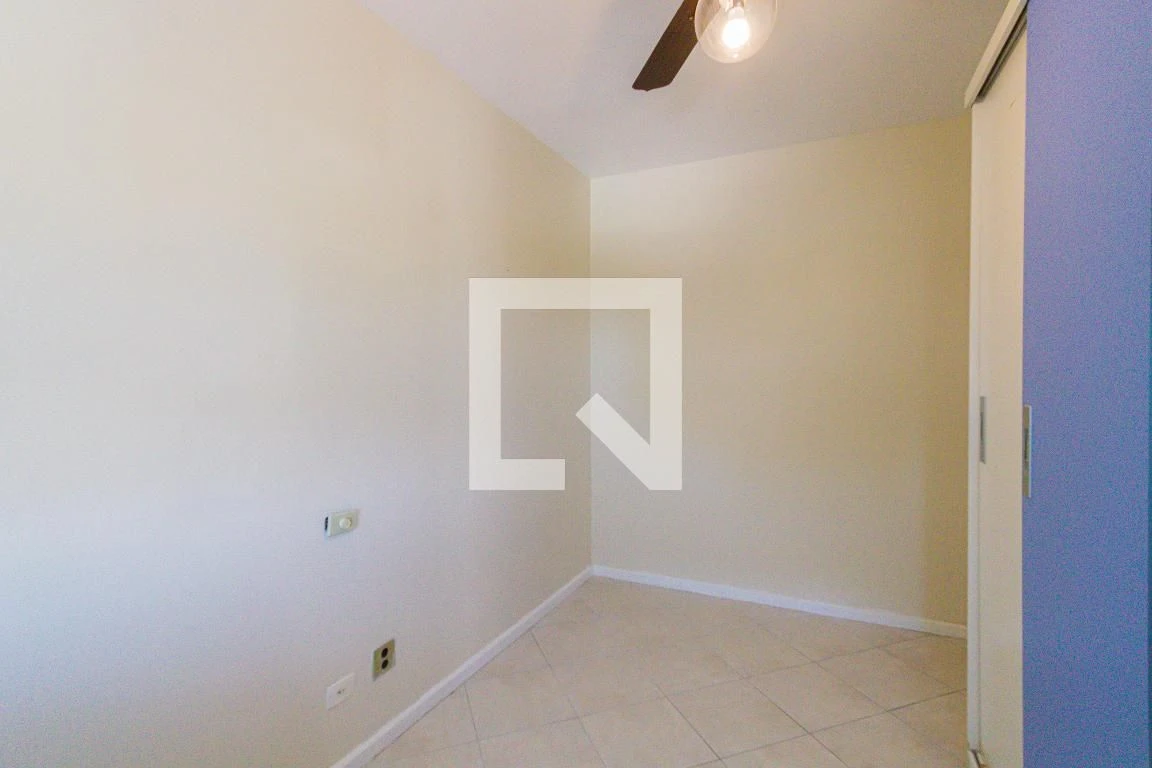 Apartamento com 3 quartos e cozinha fechada a gás — photo 32