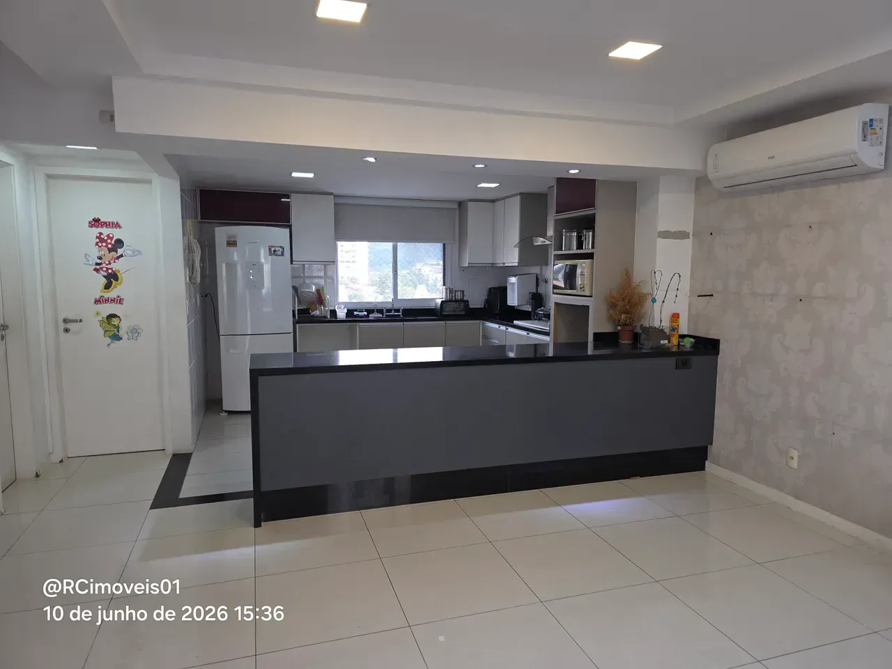 Casa com 4 quartos e cozinha integrada — photo 8