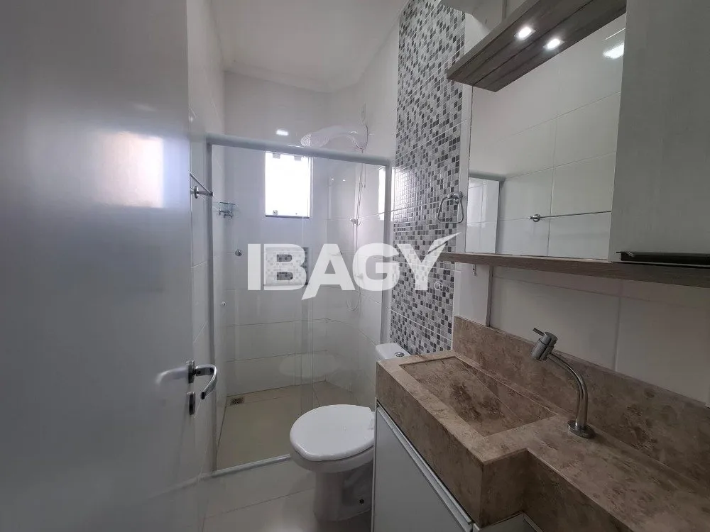 Меблированная квартира 48 м²: 1 спальня и парковка — photo 16