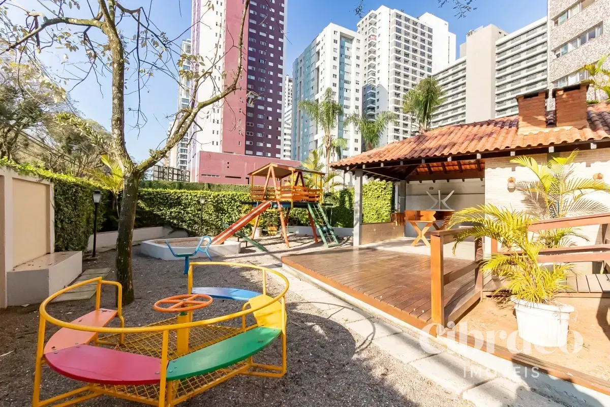 Apartamento mobiliado com 3 quartos e cozinha com fogão a gás — photo 17