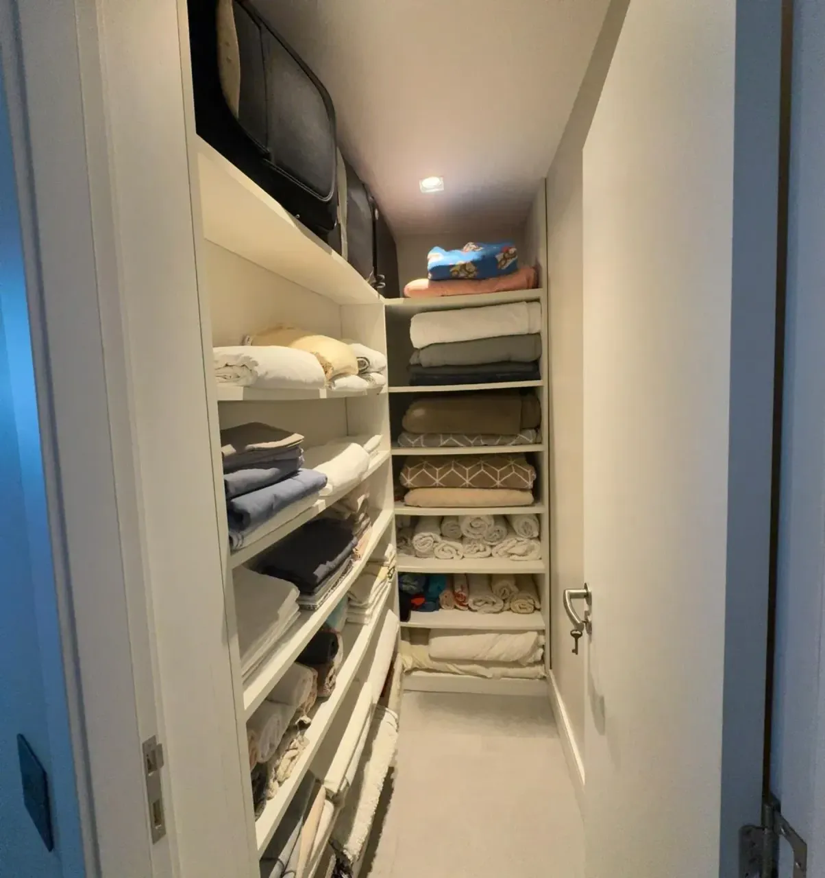Apartamento mobiliado com 3 quartos e 5 banheiros — photo 19