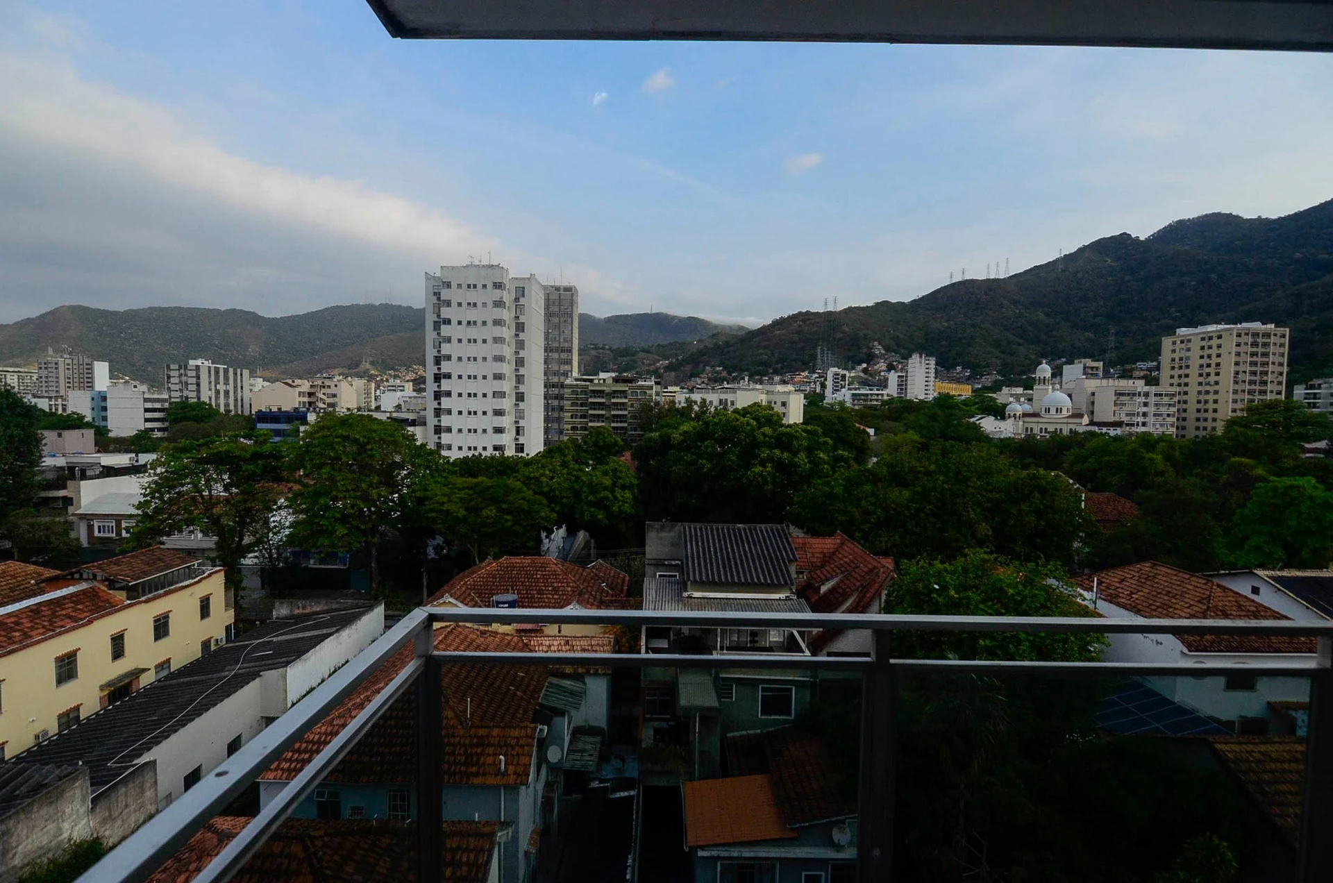 Apartamento para alugar com 4 quartos, 1 suíte e varanda — photo 42