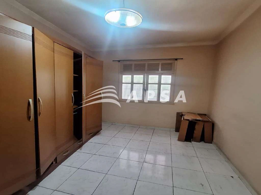 286 m² house with 3 bedrooms and 2 bathrooms — photo 12