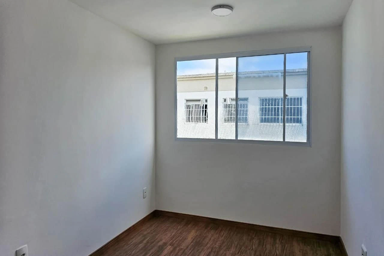 2-bedroom apartment in a building with a gym — photo 8