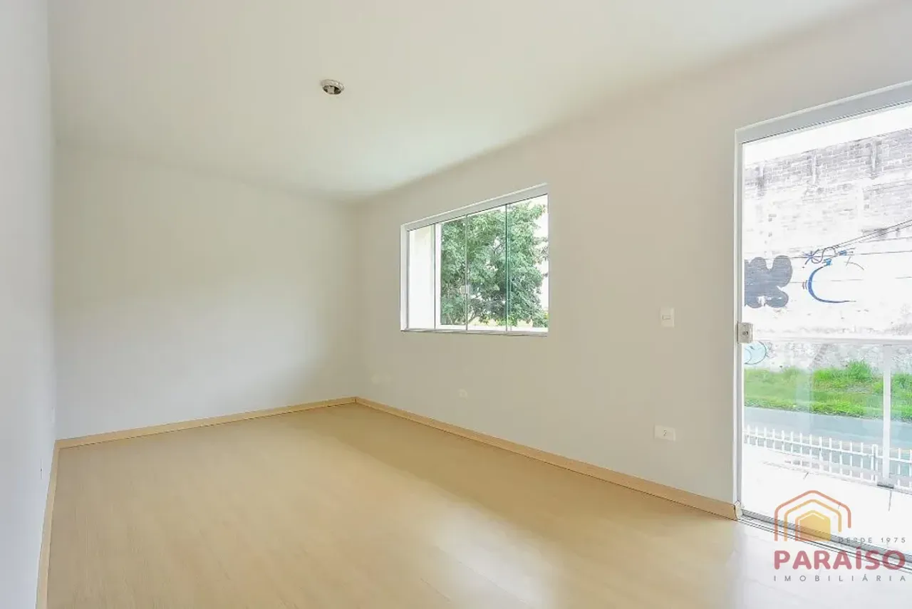 House with 3 bedrooms, balcony and 3 parking spaces — photo 20