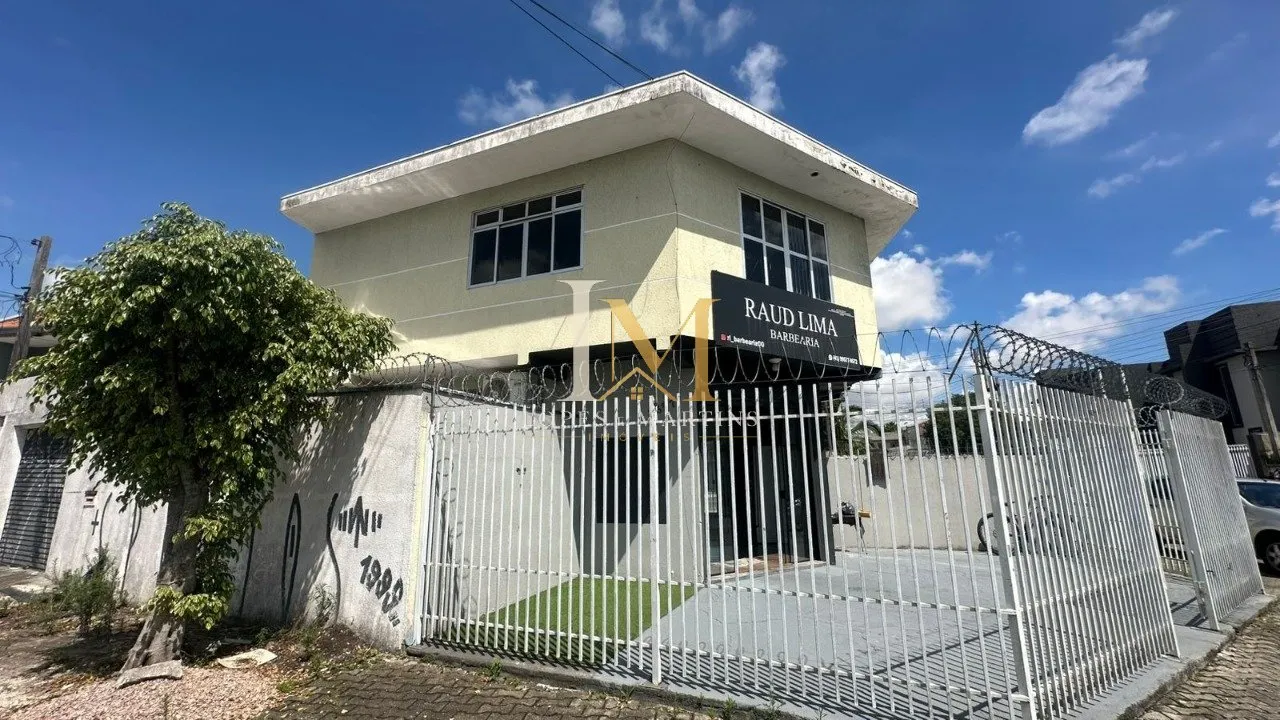 4-bedroom house with a grill on the balcony — photo 11