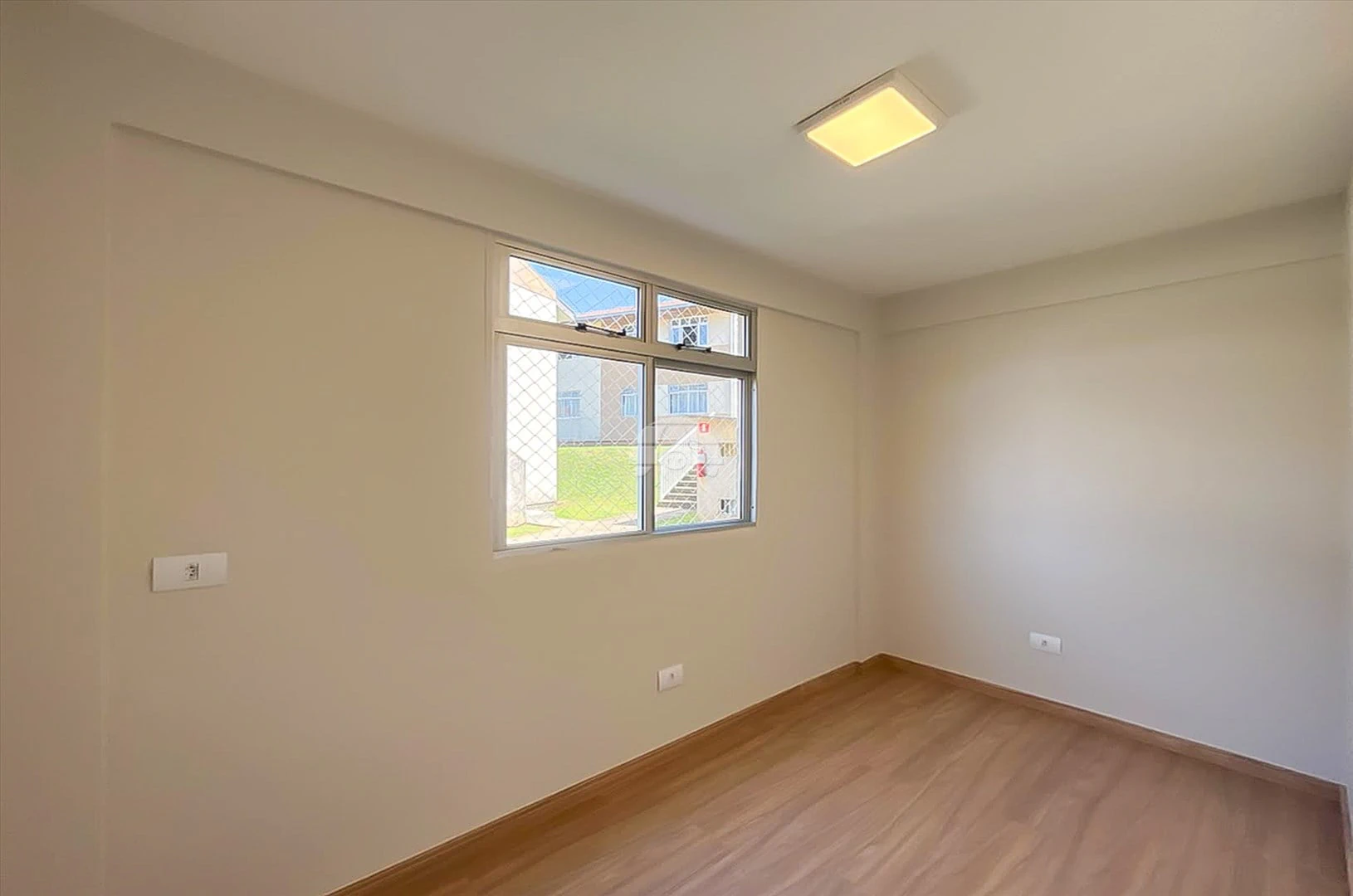 Wood or laminate floors in a 3-bedroom apartment, 50 m² — photo 23