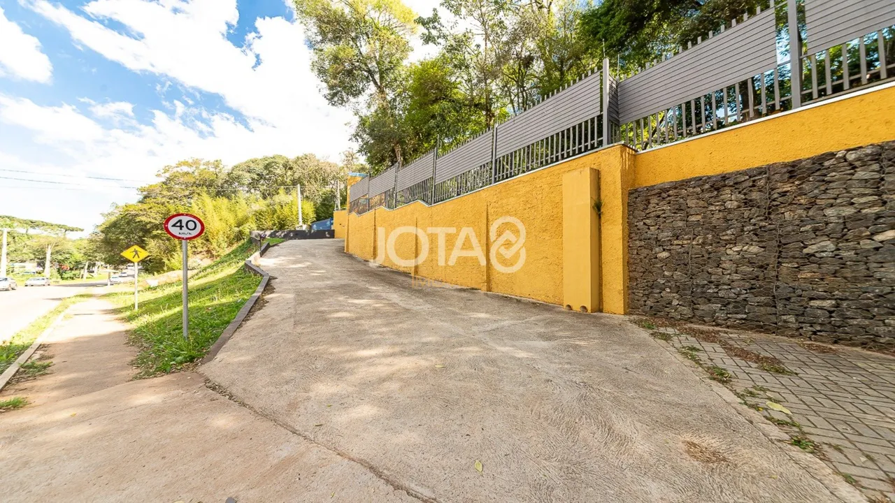 Casa com 4 suítes e cozinha com fogão a gás — photo 17
