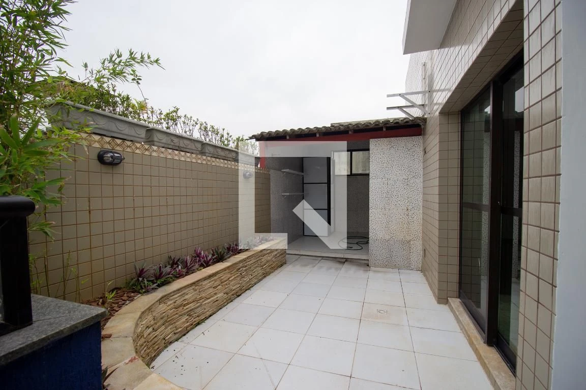 Apartamento sem mobília com 3 quartos e 5 banheiros — photo 9