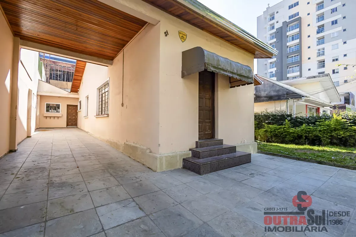 Casa com 2 dormitórios e 4 banheiros para locação — photo 3